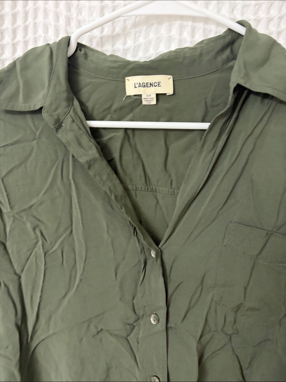L’AGENCE Ryan Blouse Green Beetle Button 3/4 Sleeve Top Small - Picture 3 of 5